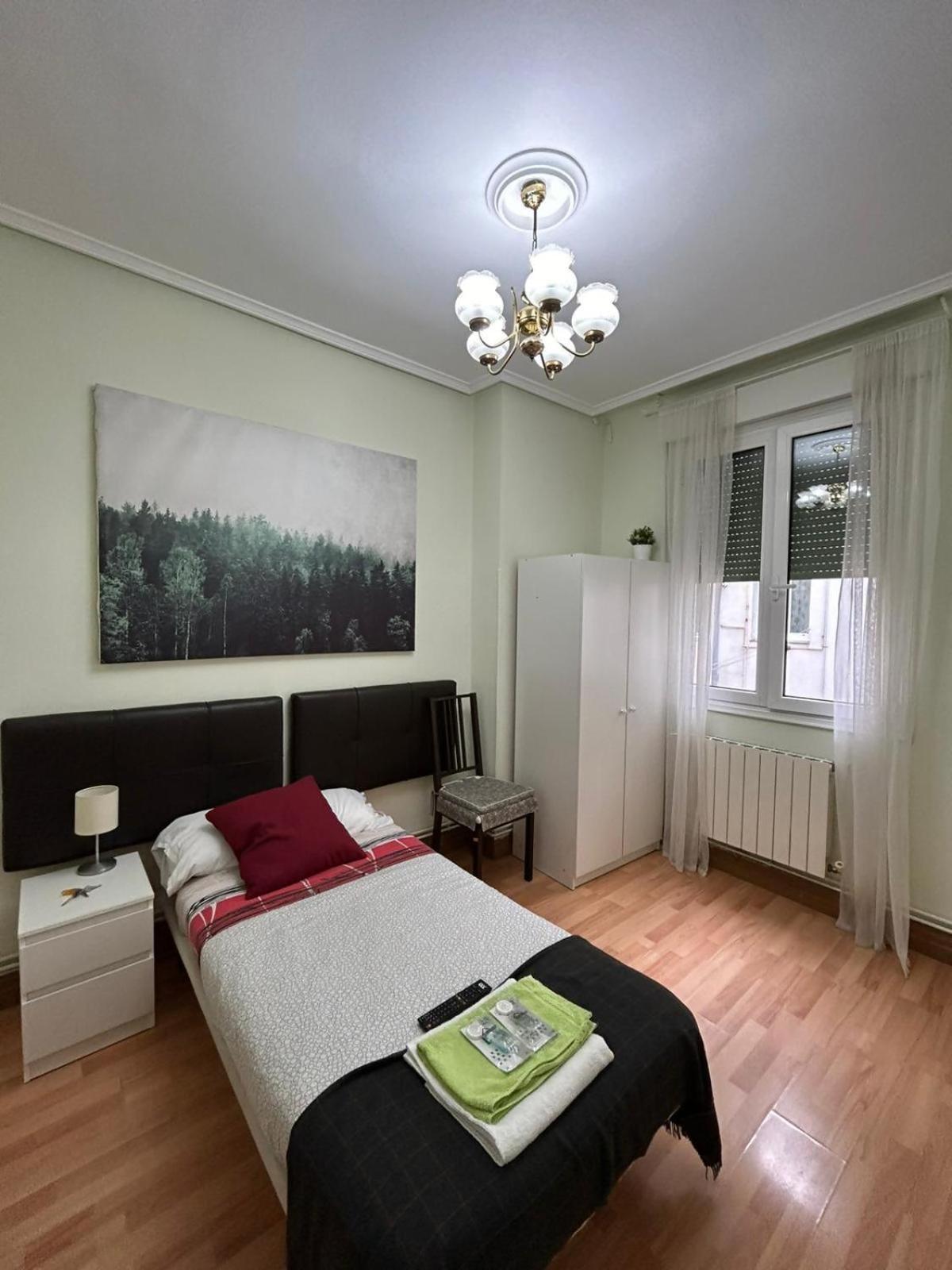 בילבאו Fliphouse Rooms Pension מראה חיצוני תמונה